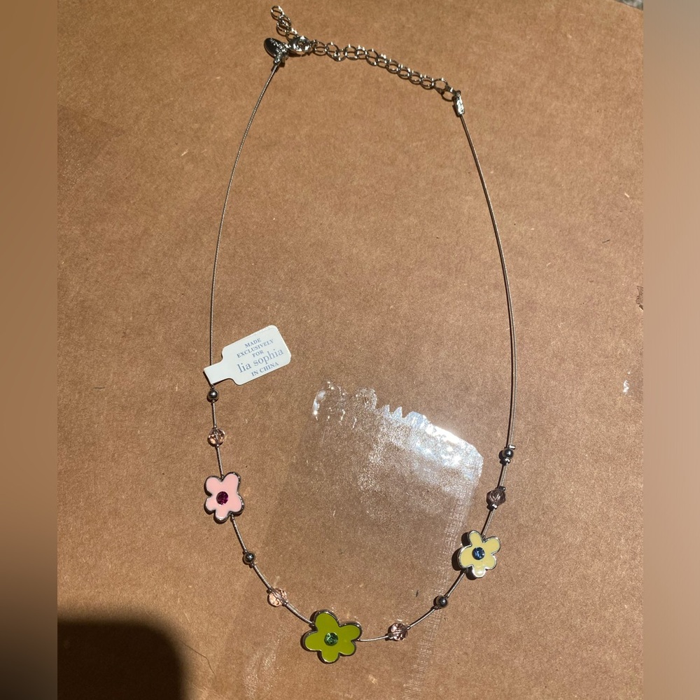 Flower necklace